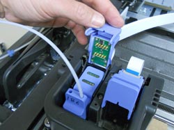 Installing print head