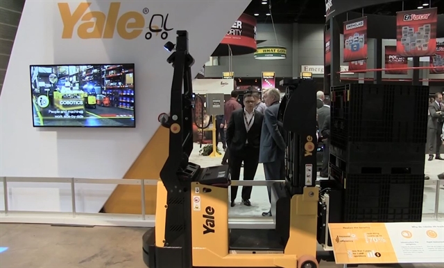 VIDEO: Automating Material Handling with Robotic Lift Trucks ...