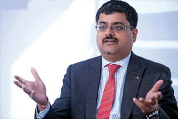 ”Today, in V6 we have solutions that can deal with the differencies between data-driven environments (as in V6) and file-based environments (as in all the other main CAx solutions on the market, in an automated fashion”, asserts ENVOVIA V6 CEO, Andy Kalambi.