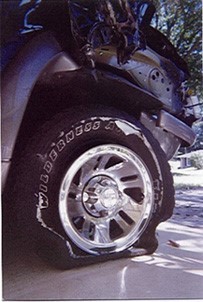 Firestone Wilderness AT tire failure, courtesy of Firestone-tire-recall.com.
