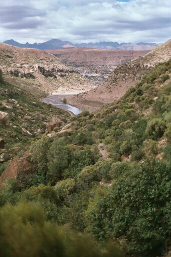 File:Lesotho Makhaleng.jpg