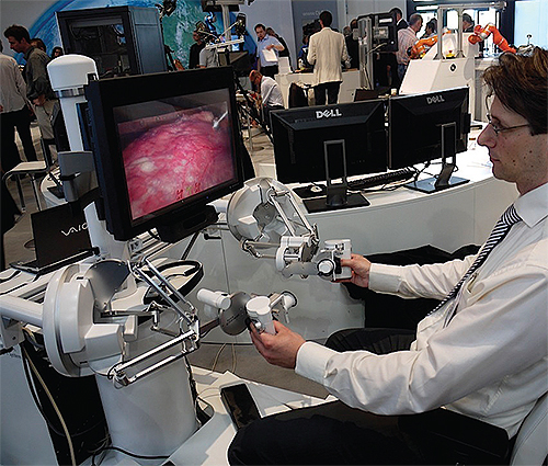 Quanser haptic device emulates a scalpel