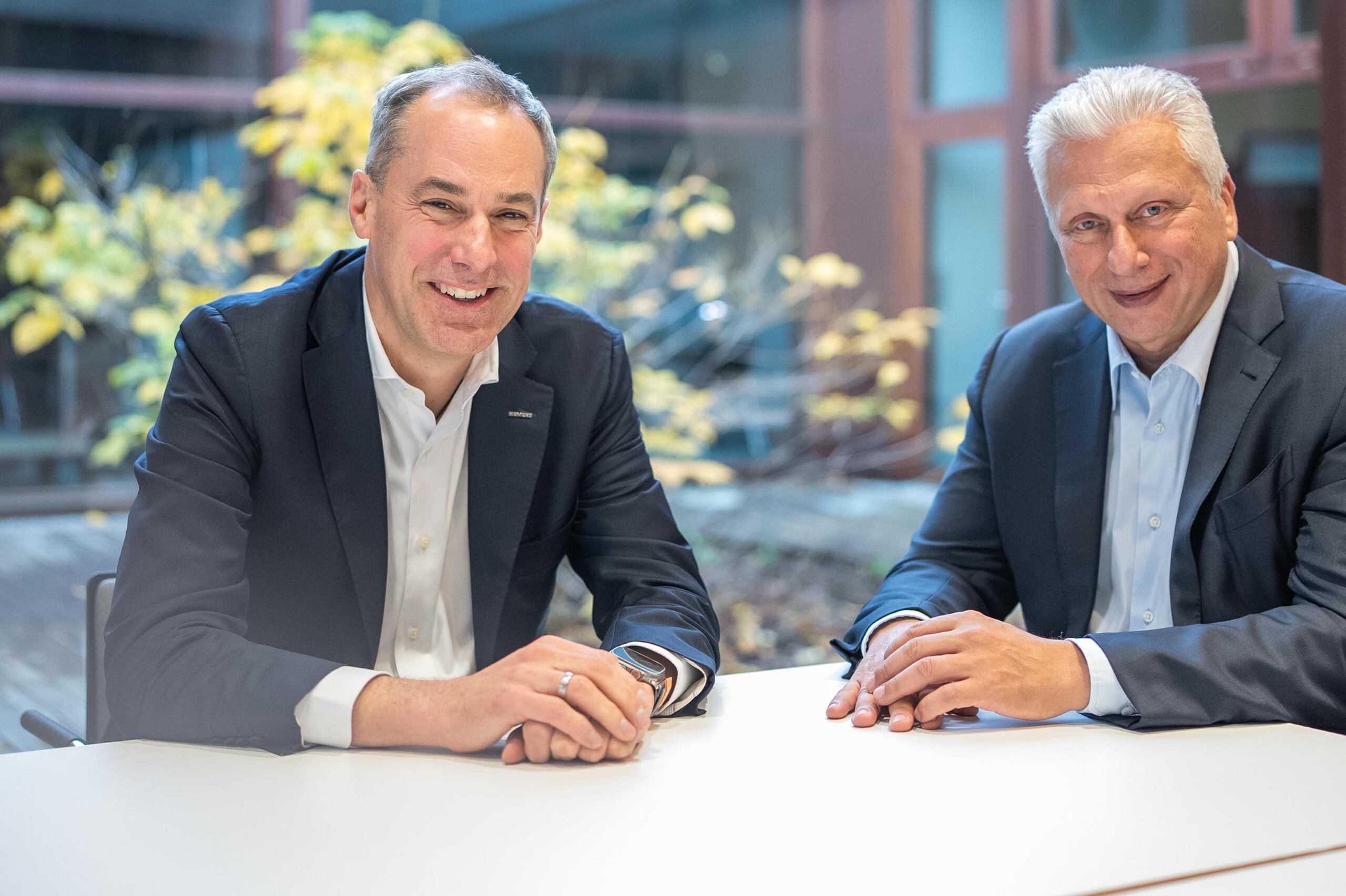 Siemens and Capgemini expand partnership to develop AI solutions ...